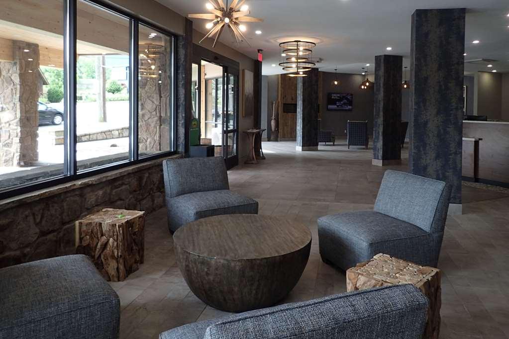 Clarion Pointe Downtown Gatlinburg Hotel Интериор снимка