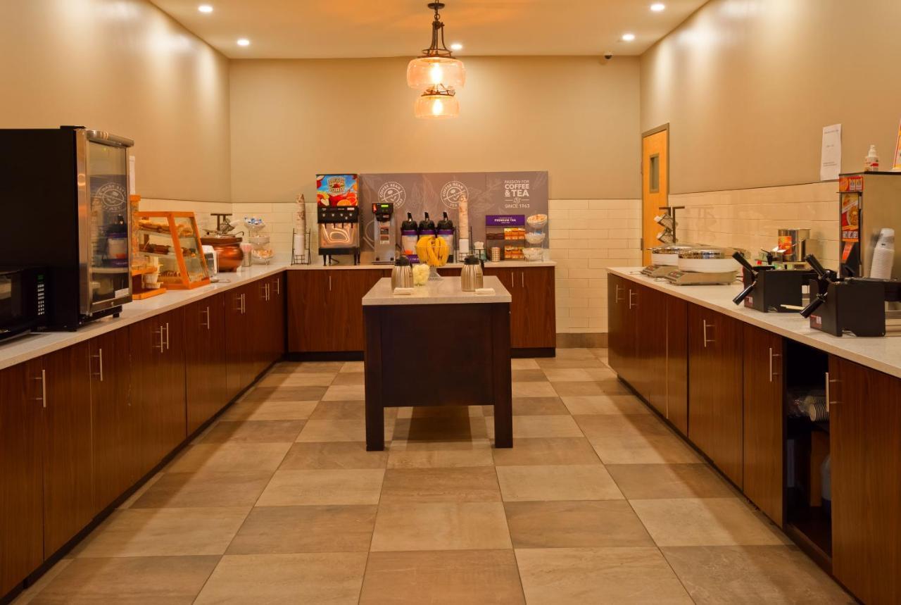 Clarion Pointe Downtown Gatlinburg Hotel Екстериор снимка