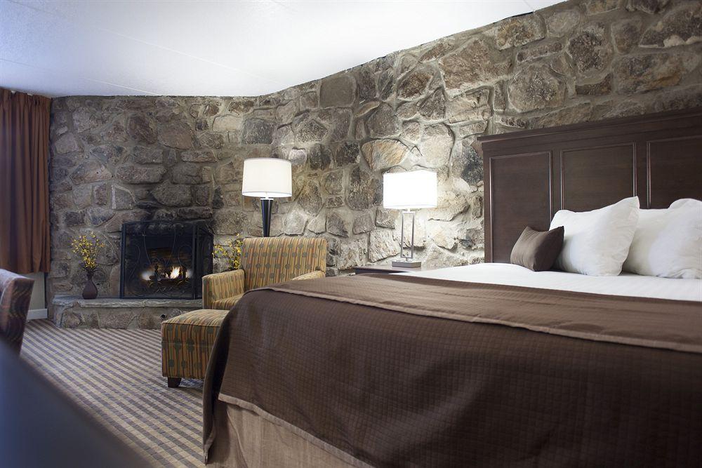 Clarion Pointe Downtown Gatlinburg Hotel Екстериор снимка