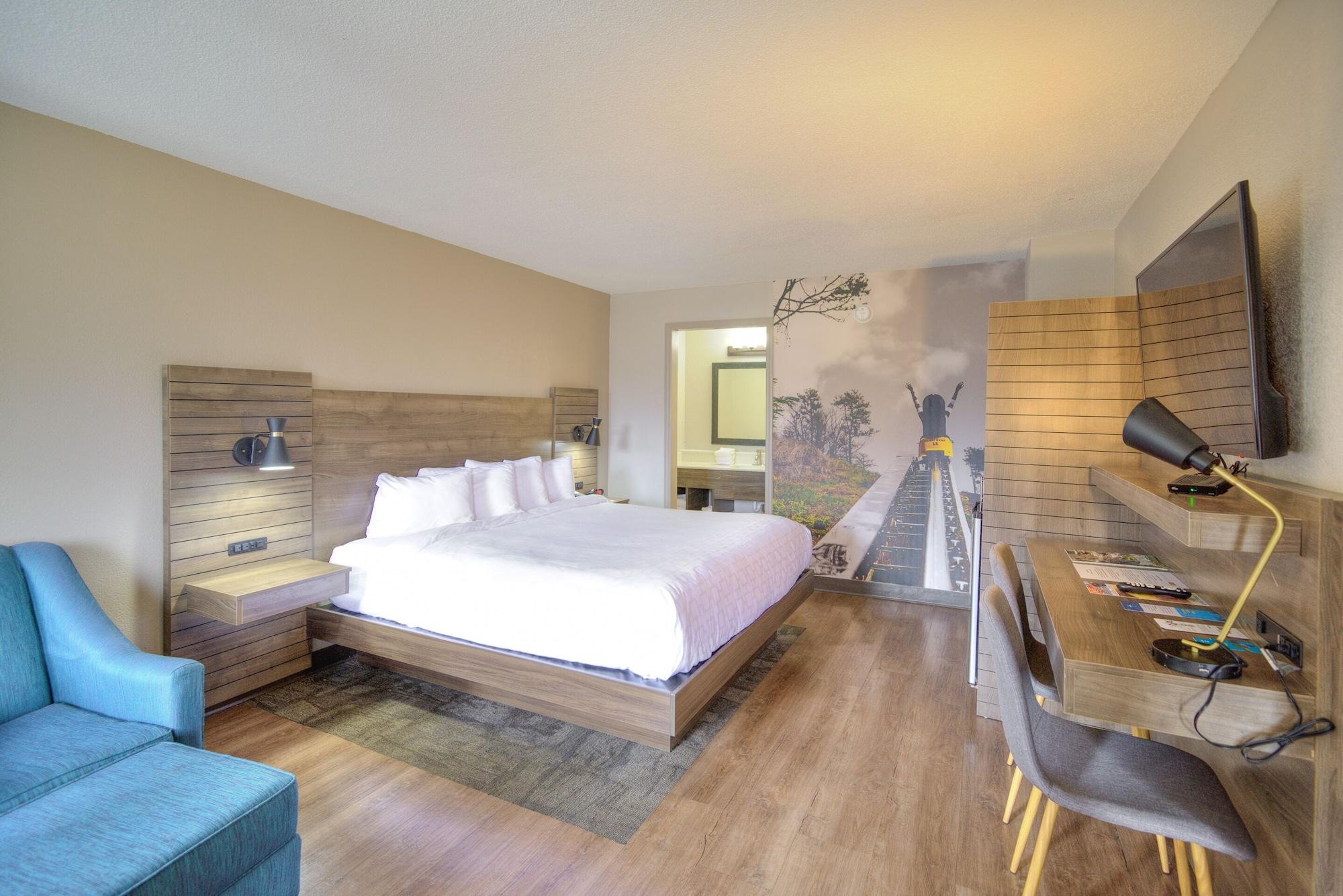 Clarion Pointe Downtown Gatlinburg Hotel Екстериор снимка