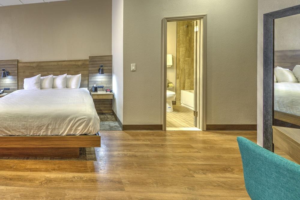 Clarion Pointe Downtown Gatlinburg Hotel Екстериор снимка
