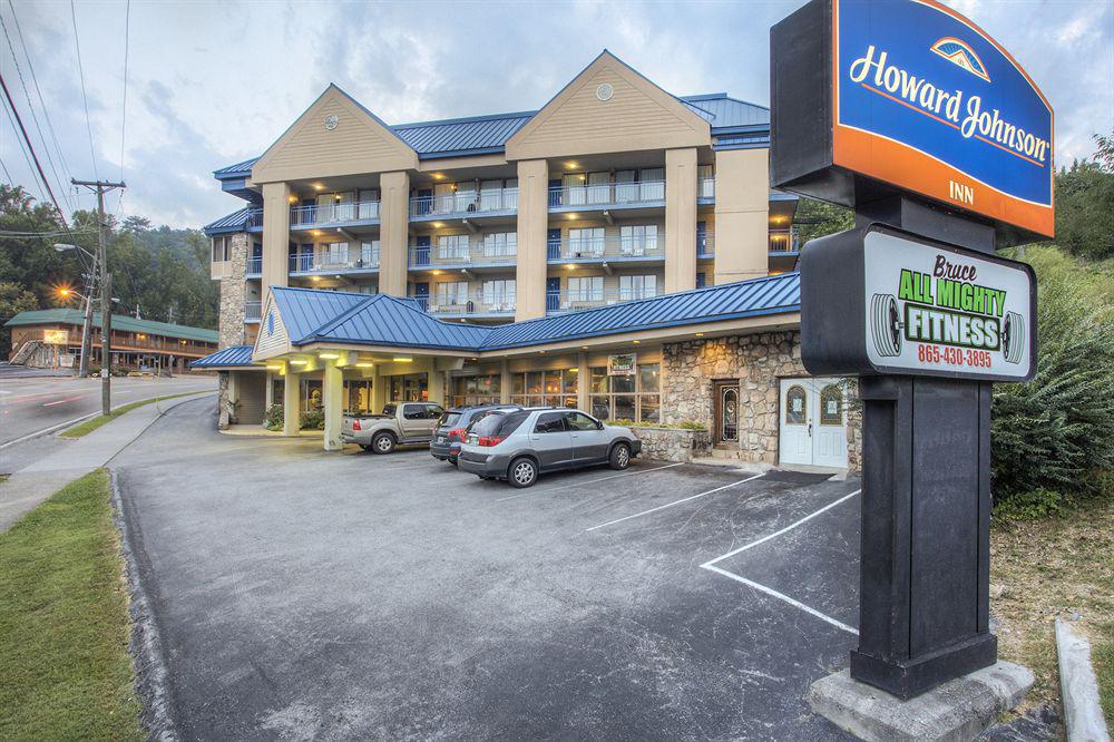Clarion Pointe Downtown Gatlinburg Hotel Екстериор снимка